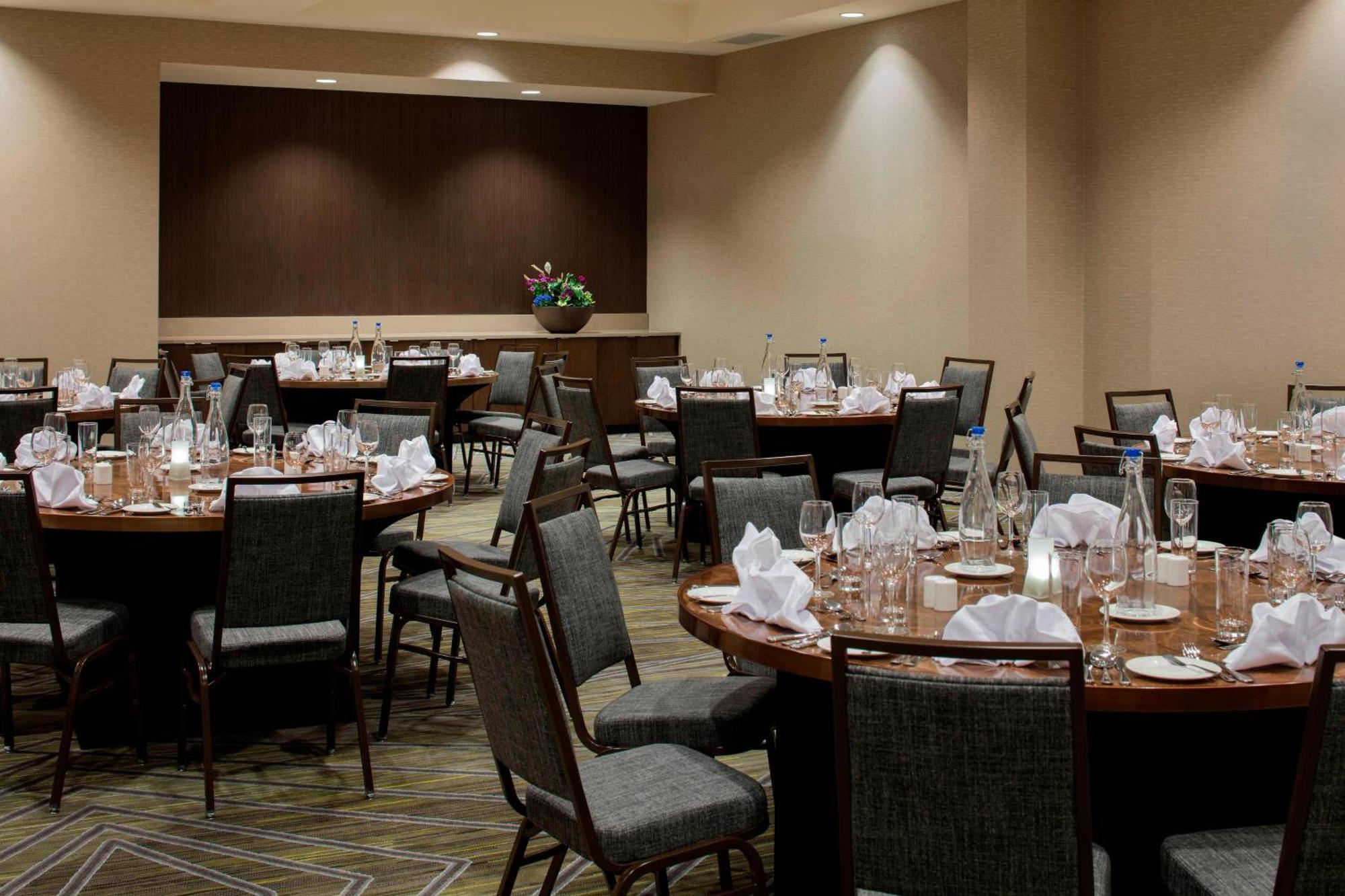 Courtyard By Marriott Prince George Exterior photo