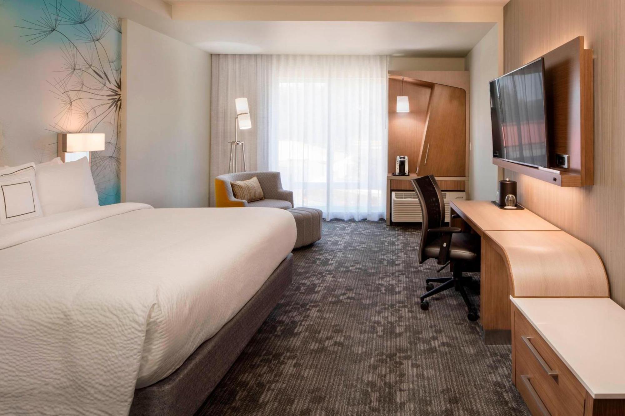 Courtyard By Marriott Prince George Exterior photo