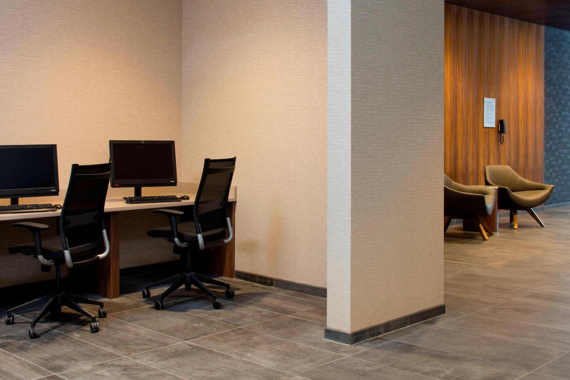 Courtyard By Marriott Prince George Exterior photo