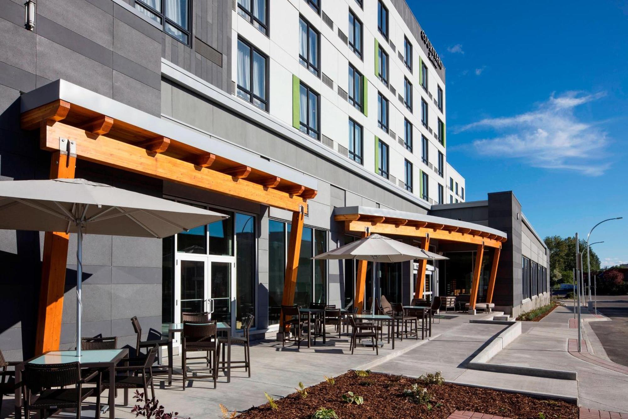 Courtyard By Marriott Prince George Exterior photo